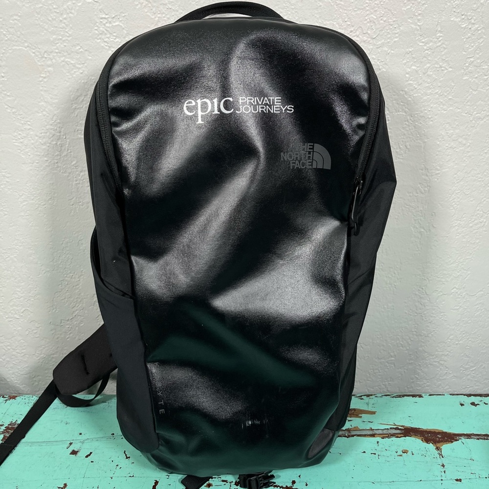 The North Face KABYTE Laptop Commuter Backpack 20L Black